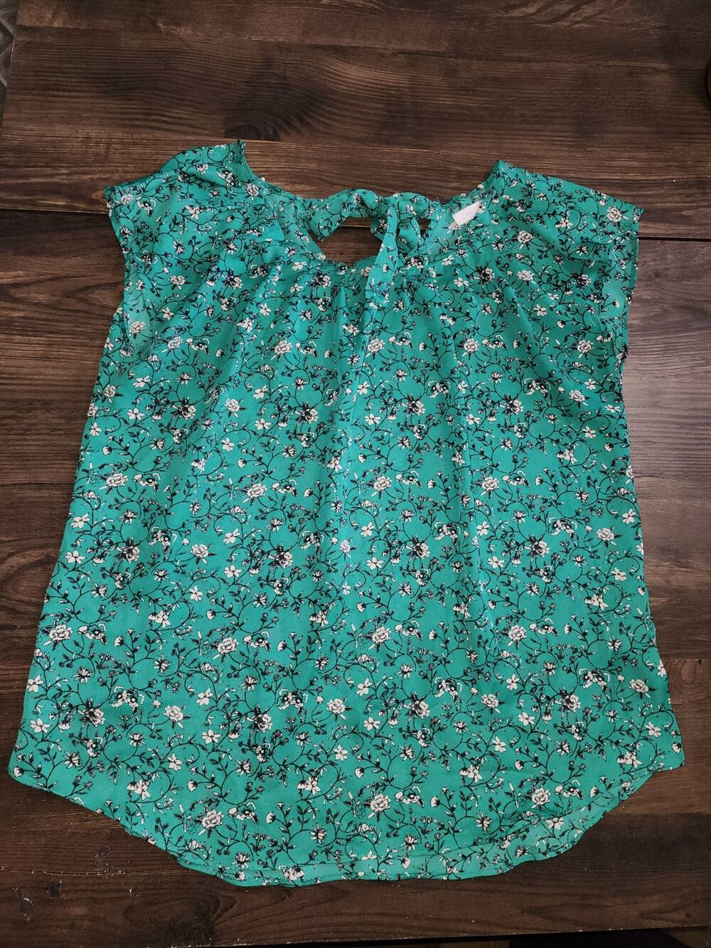LC Lauren Conrad Green Cream Floral Flowy Blouse Size Small
